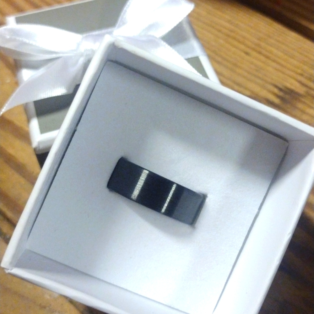 Men's ring